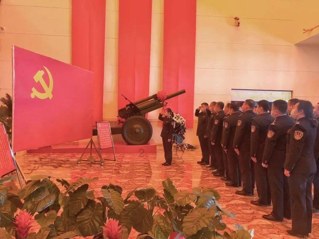 厨房吊架一般用的什么材质的不锈钢游戏画面